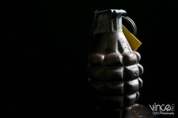 grenade_by_vhive-d3d9m4k.jpg
